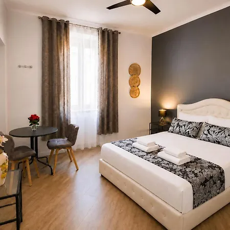 Myomax Hospety Group Guest house *