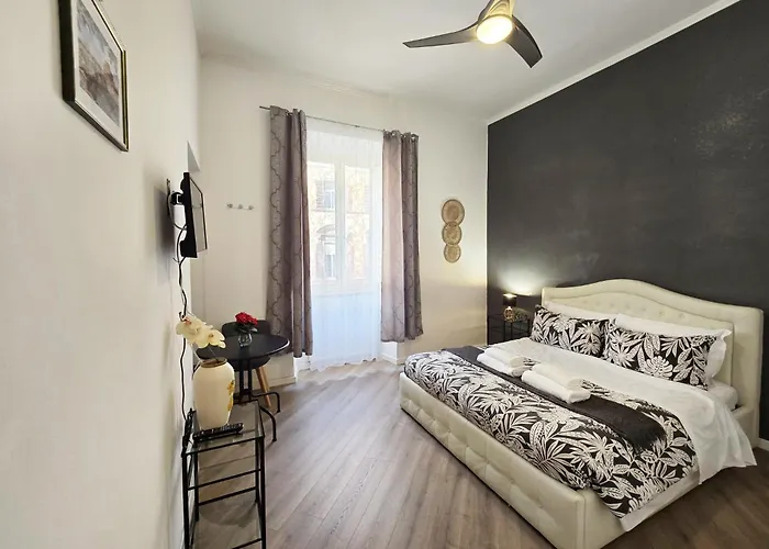 Myomax Hospety Group